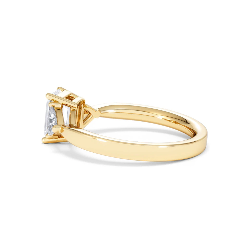 Aurora Lab Diamond Emerald Cut and Trillion 1.70ct Ring in 18K Gold F/VS1