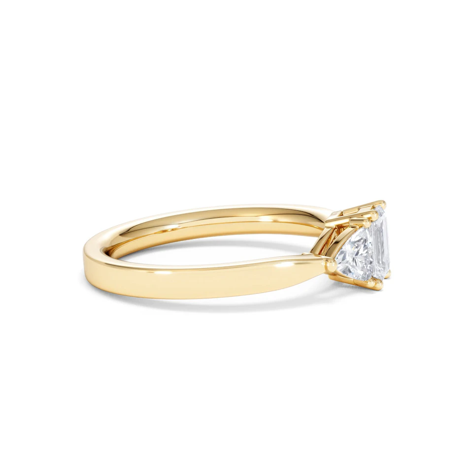 Aurora Lab Diamond Emerald Cut and Trillion 1.00ct Ring in 18K Gold F/VS1