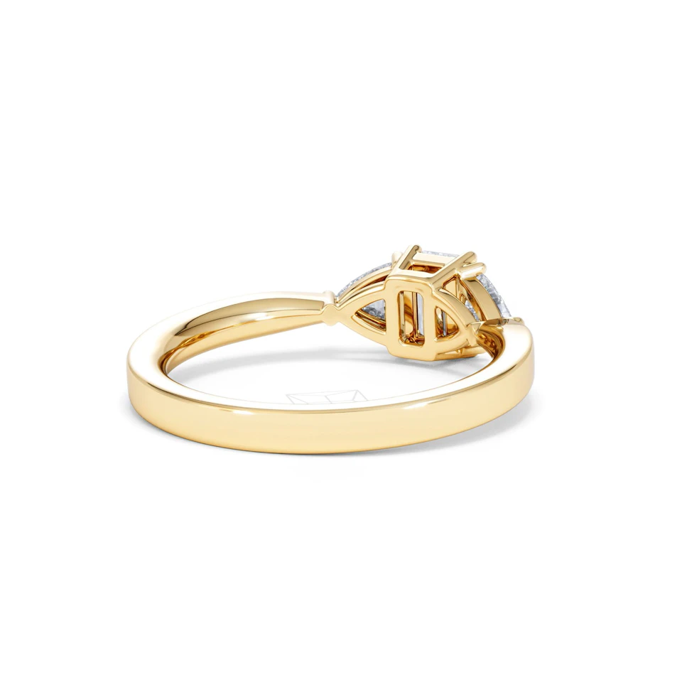 Aurora Lab Diamond Emerald Cut and Trillion 1.00ct Ring in 18K Gold F/VS1