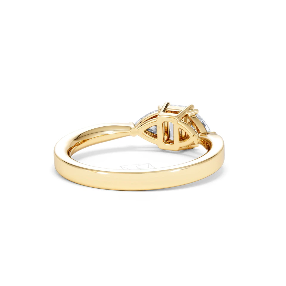 Aurora Lab Diamond Emerald Cut and Trillion 1.00ct Ring in 18K Gold F/VS1