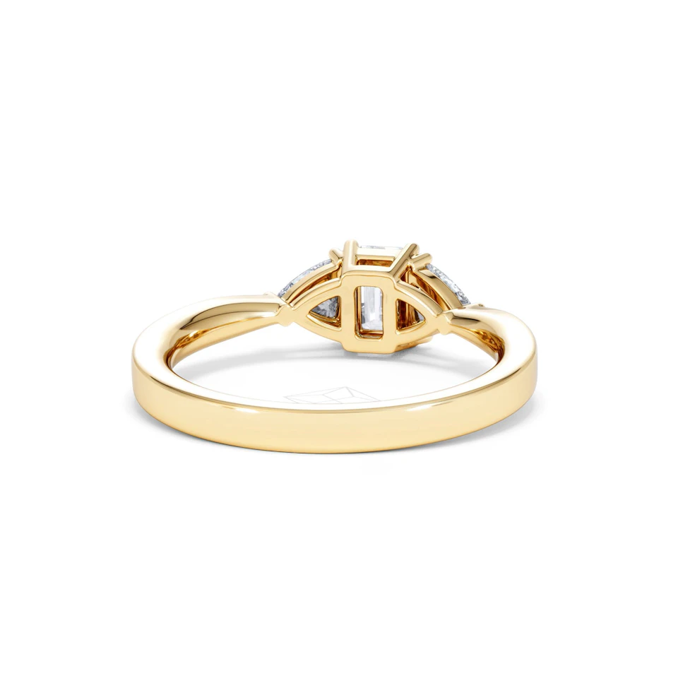 Aurora Lab Diamond Emerald Cut and Trillion 1.00ct Ring in 18K Gold F/VS1