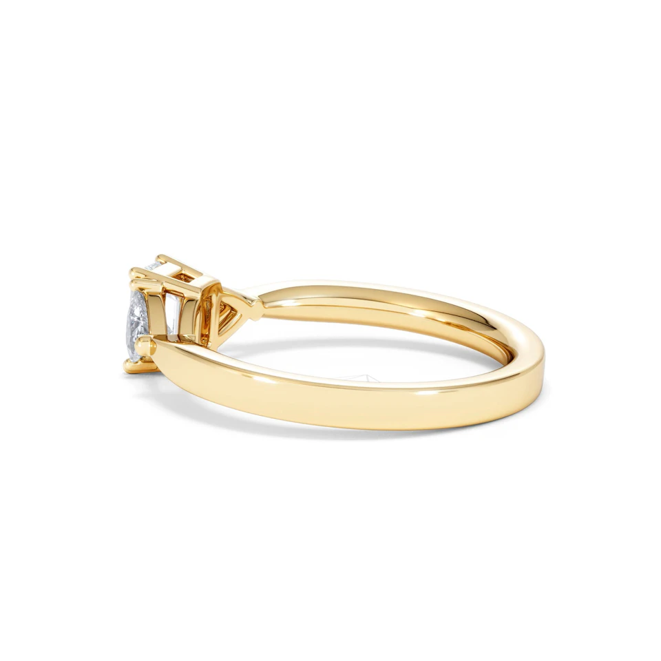 Aurora Lab Diamond Emerald Cut and Trillion 1.00ct Ring in 18K Gold F/VS1