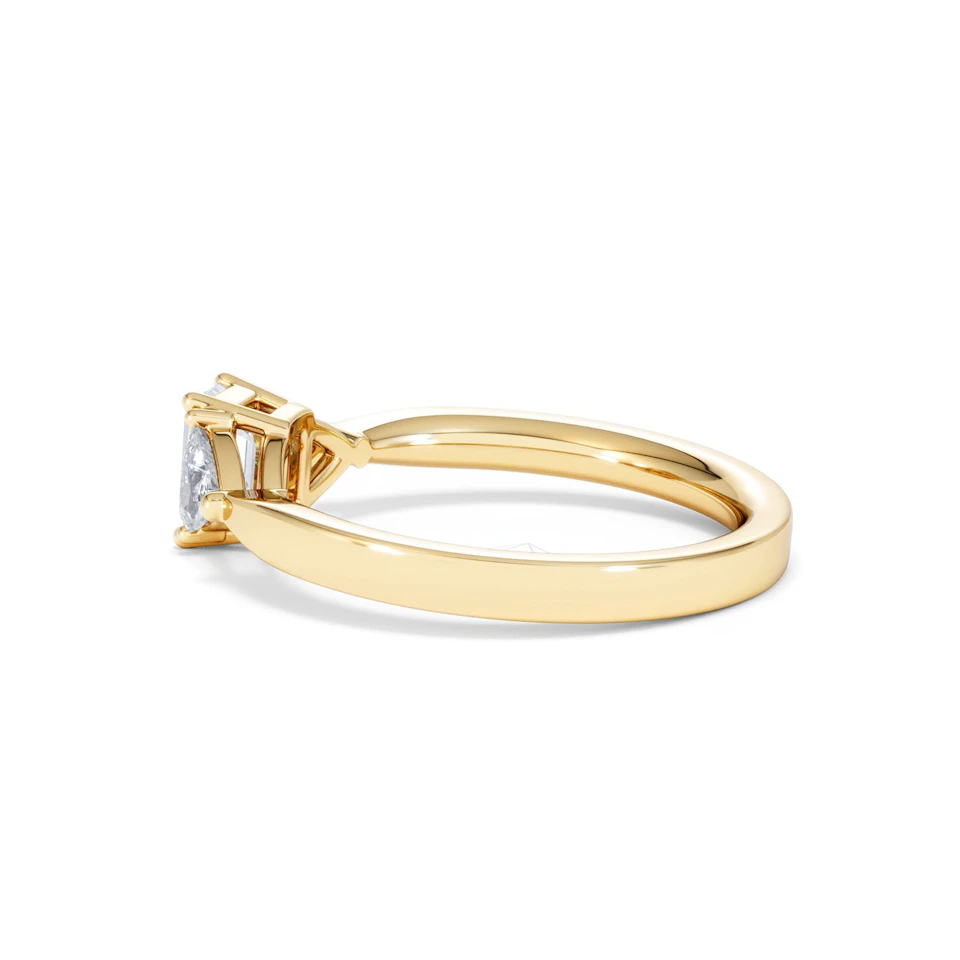 Aurora Lab Diamond Emerald Cut and Trillion 1.00ct Ring in 18K Gold F/VS1