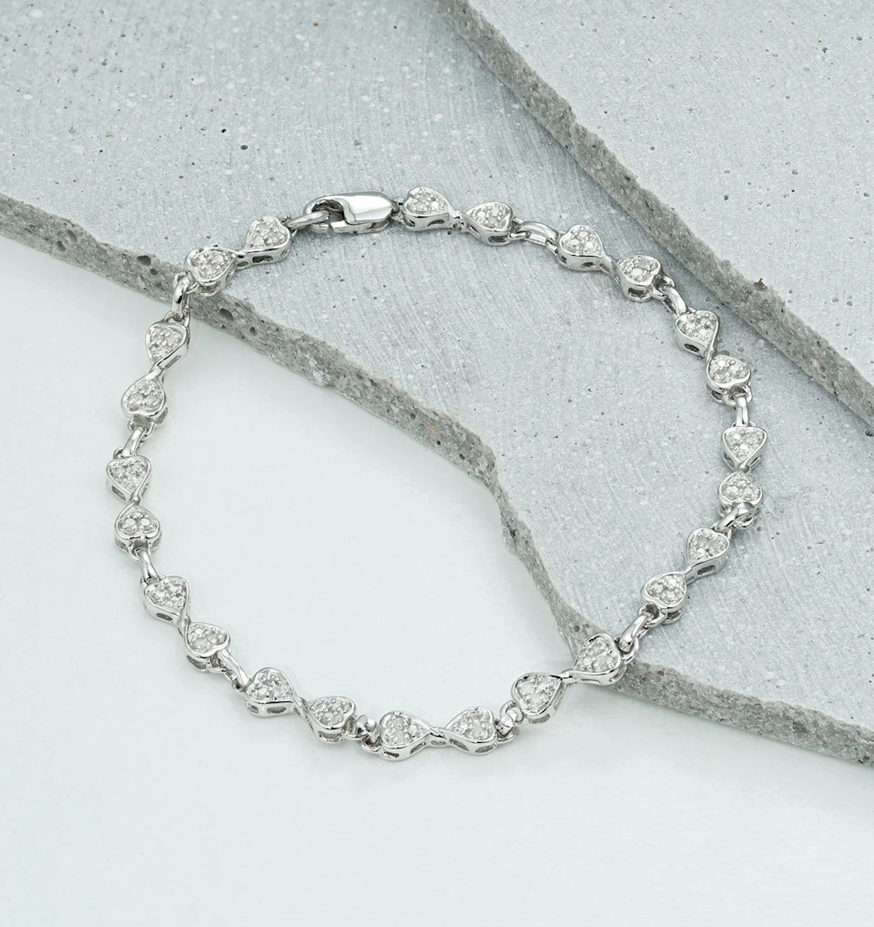 0.25ct Diamond Heart Bracelet Set In Silver