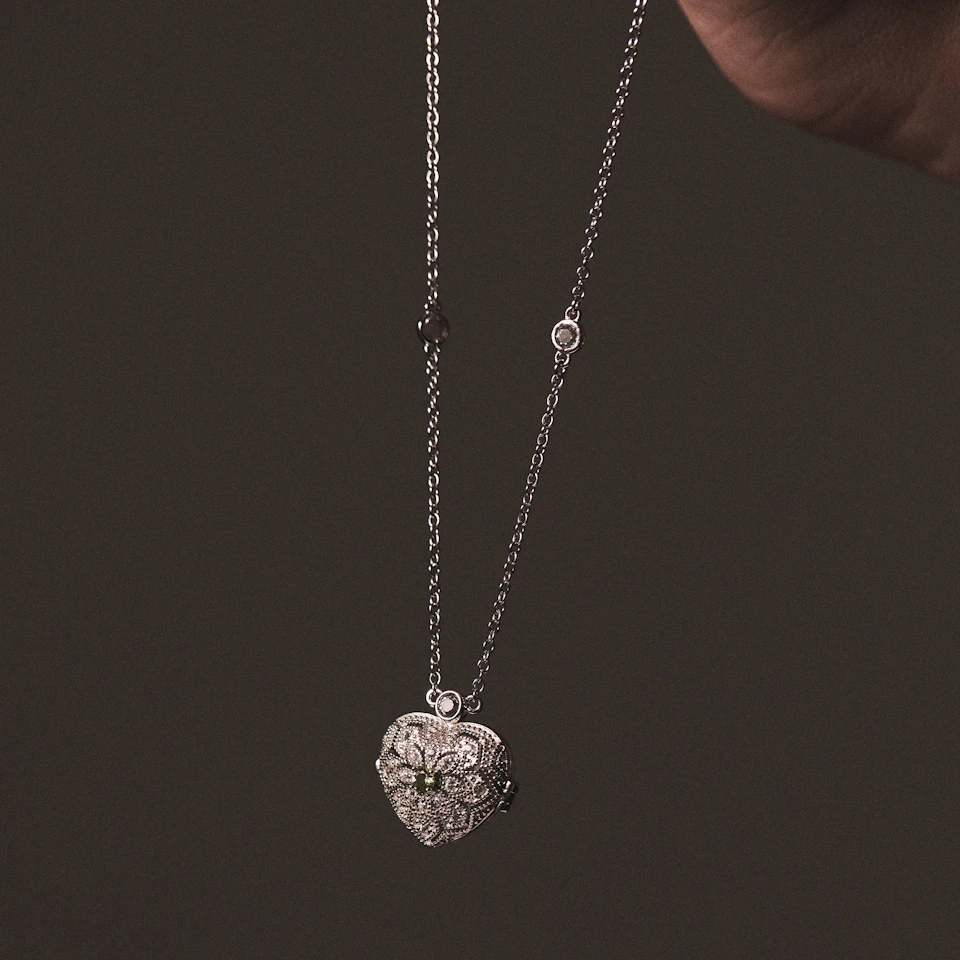 Peridot August Birthstone Vintage Locket Necklace With Topaz in Silver