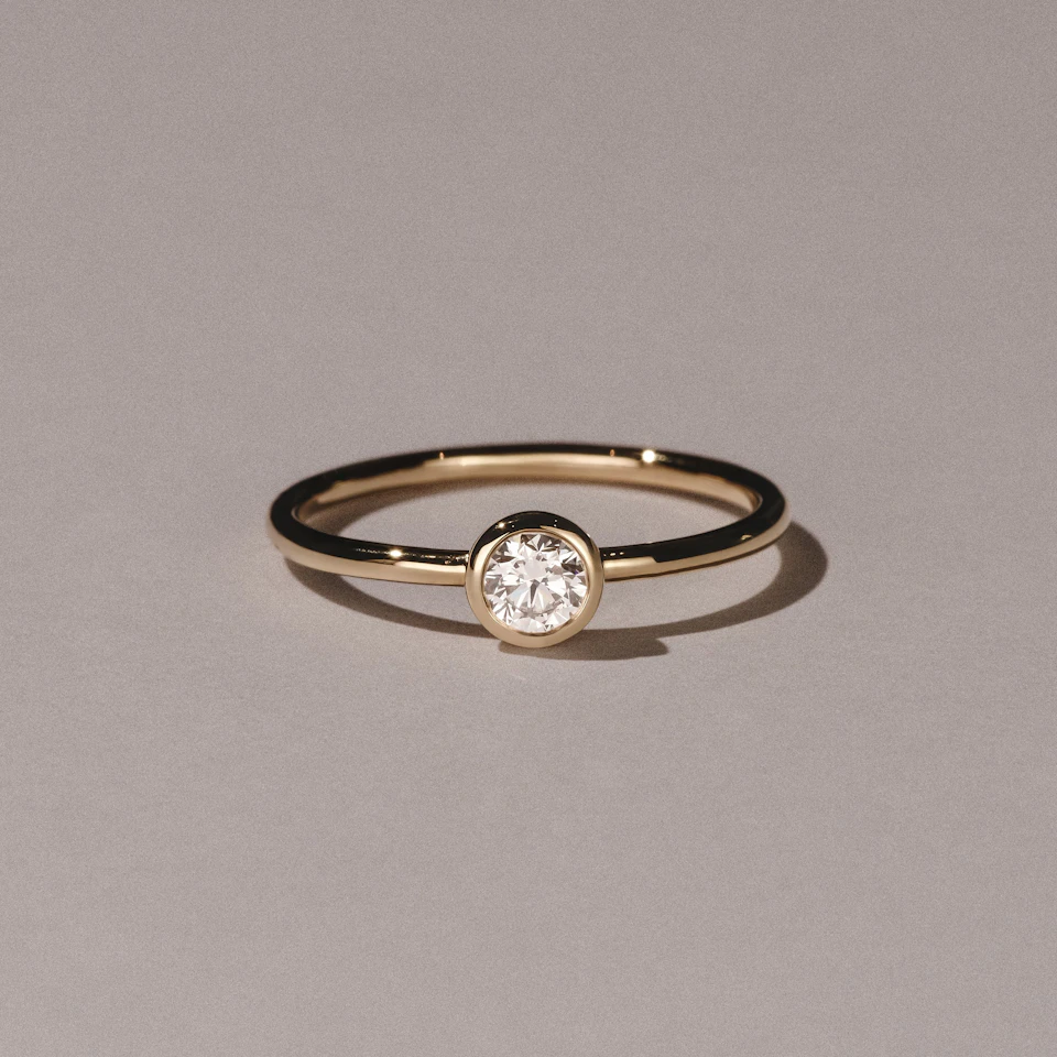 Horizon Round Cut Lab Diamond Solitaire Ring 0.25ct H/SI in 9K Gold