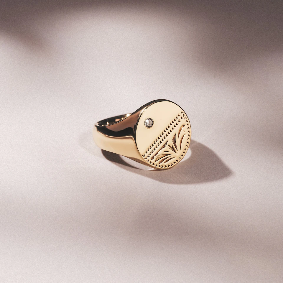Crest 0.03ct Lab Diamond Men's Round Signet Ring in 18K Yellow Gold Vermeil