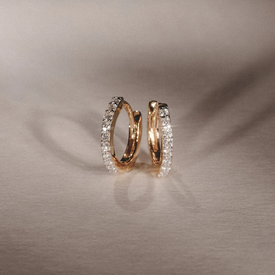 Row Huggie Lab Diamond Earrings 0.18ct in 18K Gold Vermeil