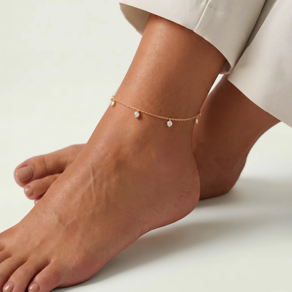 The Anklet - 1.00ct Round Cut Lab Diamond in 18K Gold Vermeil
