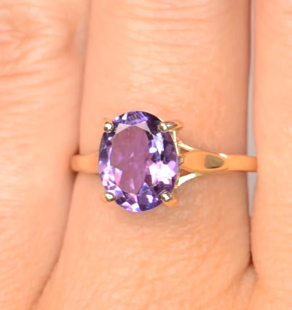 Amethyst 2.25ct 9K Gold Ring