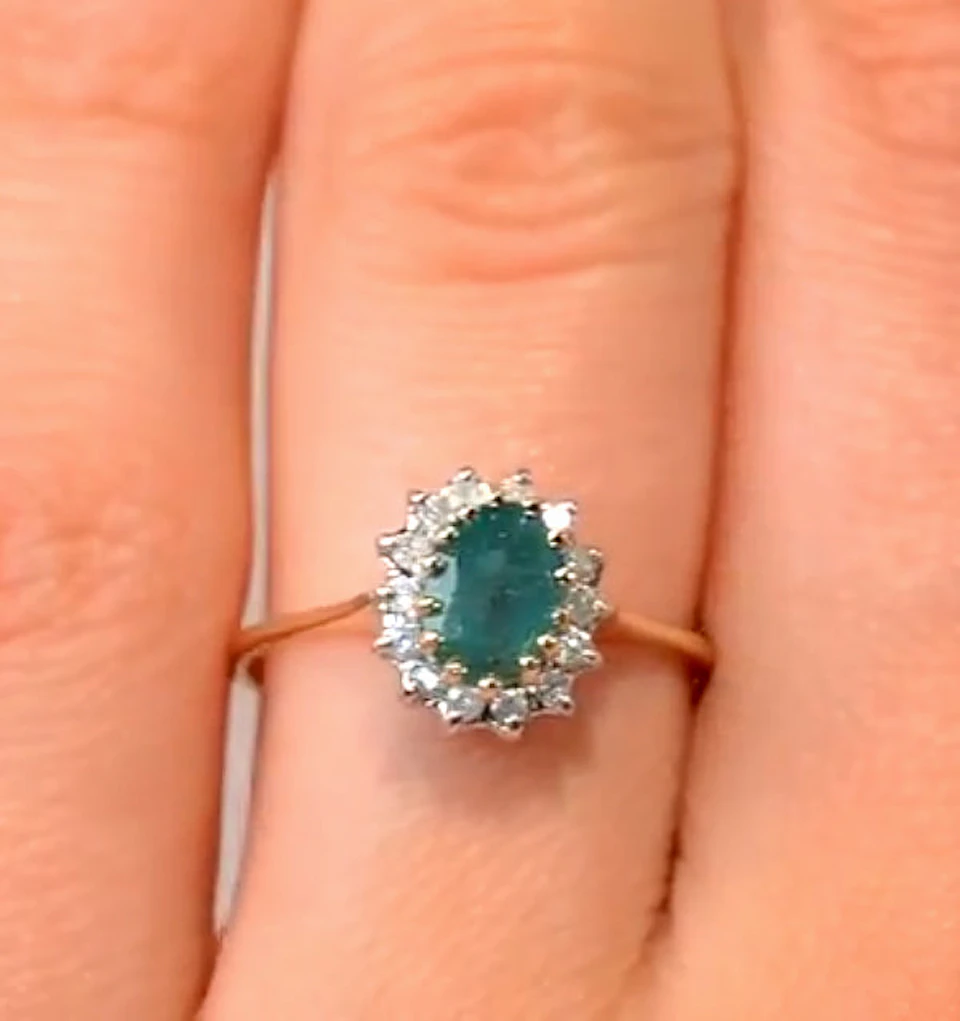 Emerald 0.83ct And Diamond 9K Gold Ring
