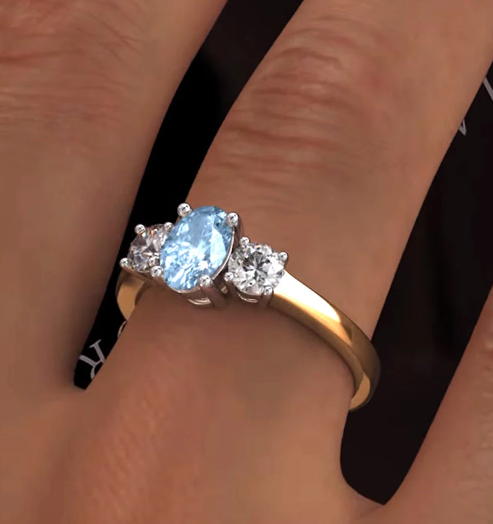 Aquamarine 0.70ct and Lab G/Vs Diamonds 0.50ct 18K Gold Ring FET23-C