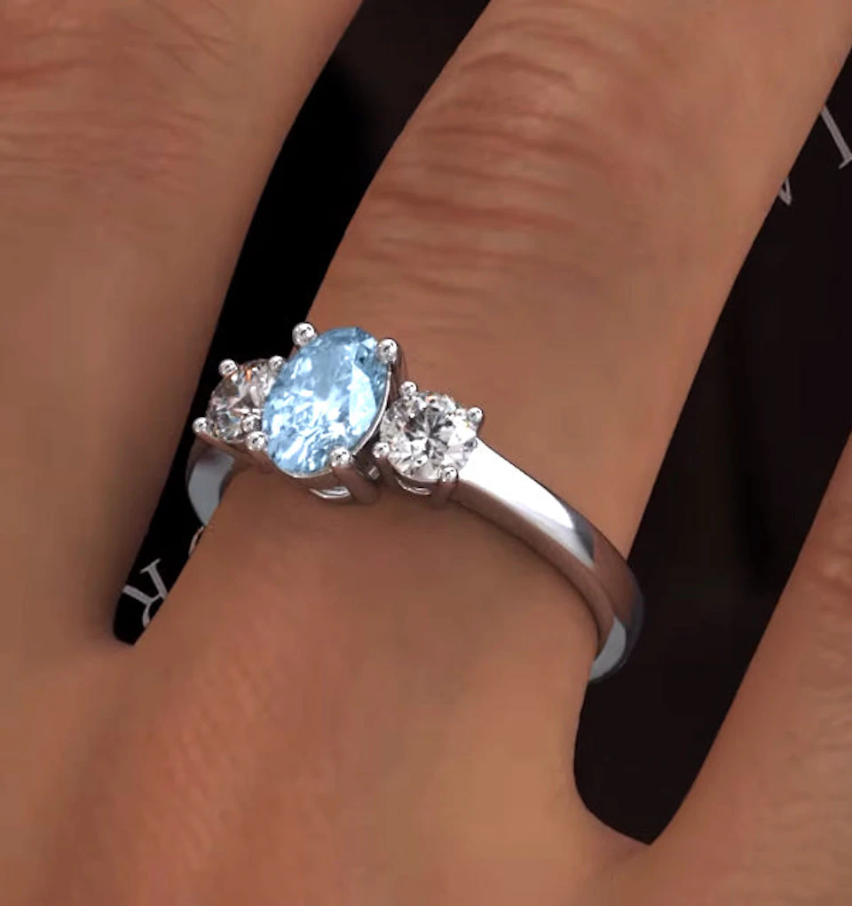 Aquamarine 0.70ct and Lab Diamonds G/Vs 0.50ct 18K White Gold Ring