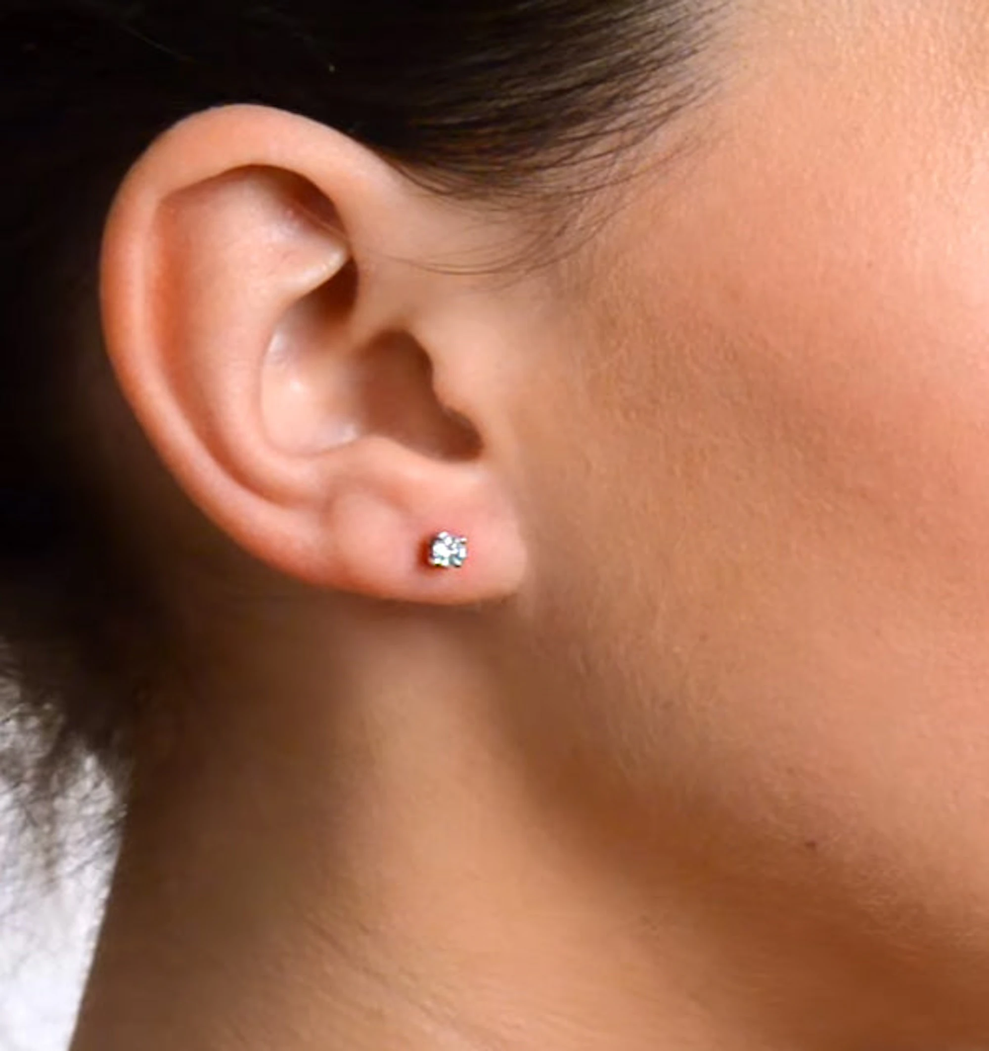 Diamond Earrings 0.20CT Studs H/SI Quality in 18K White Gold - 3mm