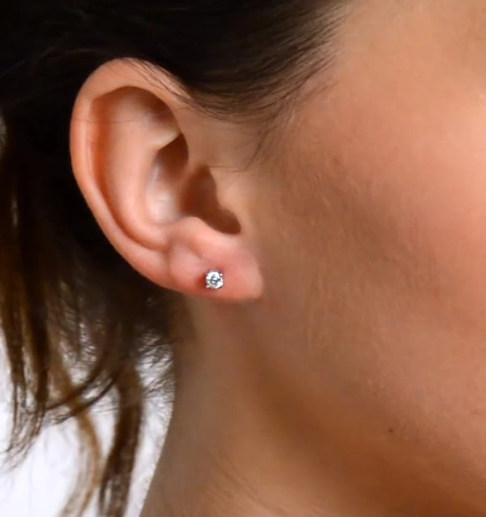 Diamond Earrings 0.30CT Studs H/SI Quality in Platinum - 3.4mm