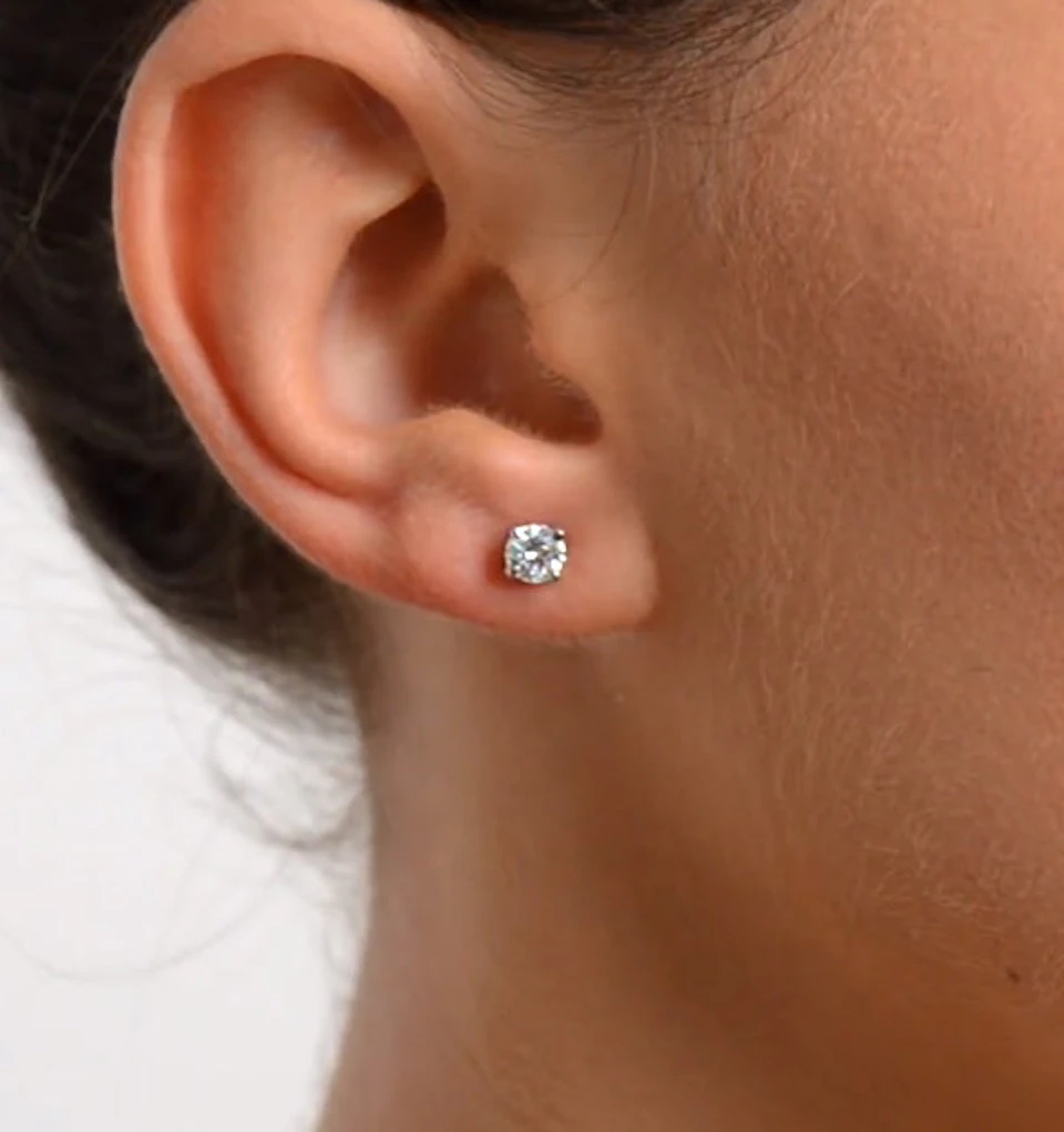 Diamond Earrings 0.66CT Studss G/VS Quality in Platinum - 4.5mm