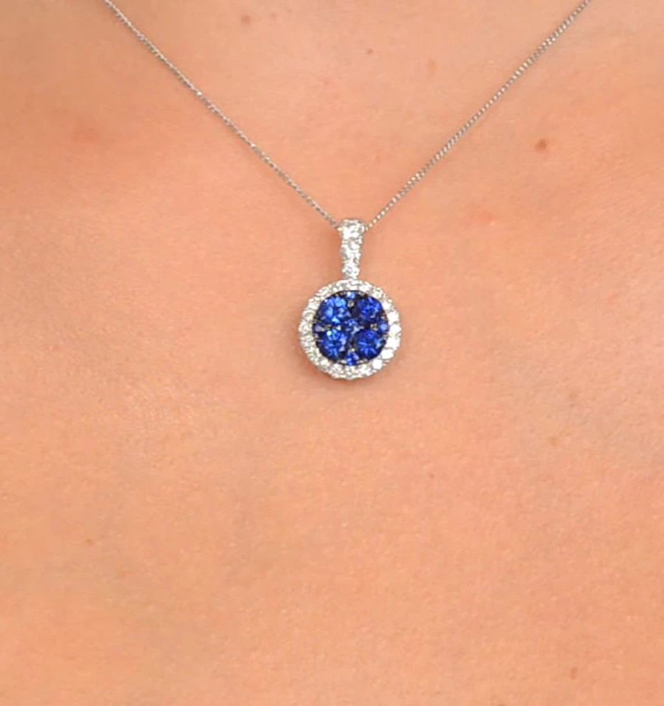 0.65ct and 18K White Gold Diamond Halo Pendant Necklace - FR39