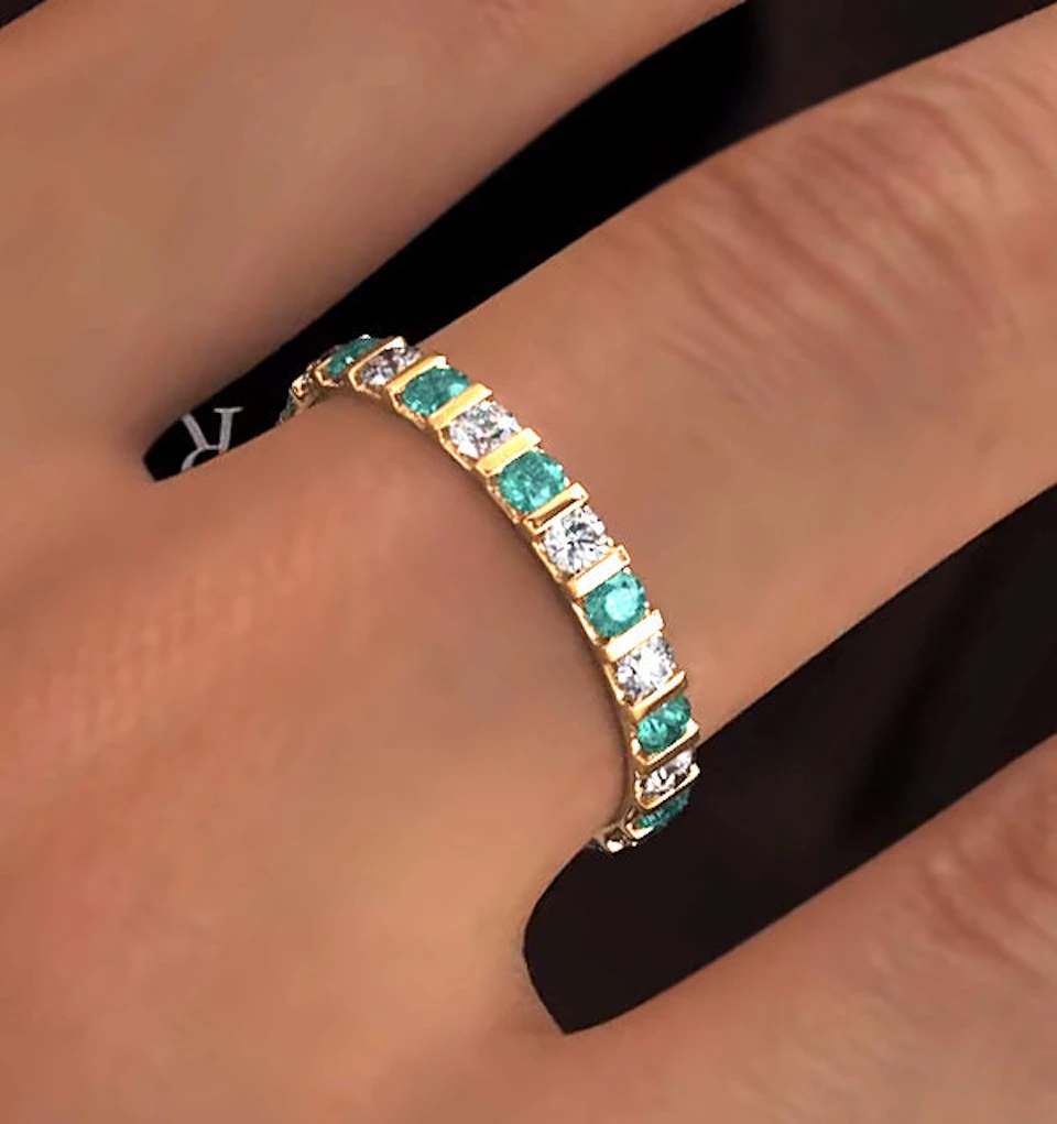 Hannah 18K Gold Emerald 0.70ct and H/SI 2CT Diamond Eternity Ring