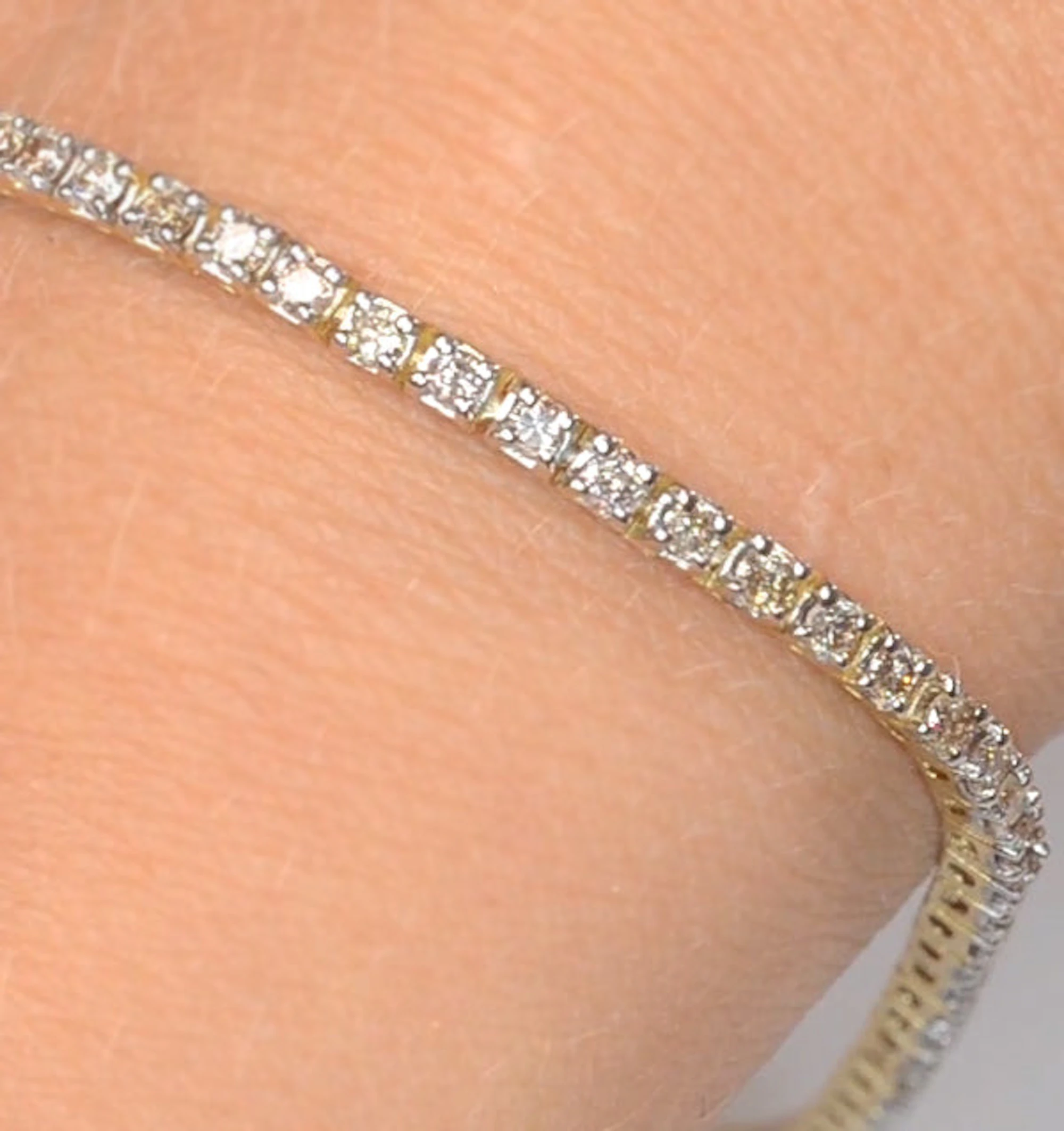 2ct Diamond Tennis Bracelet Claw Set in 9K Yellow Gold