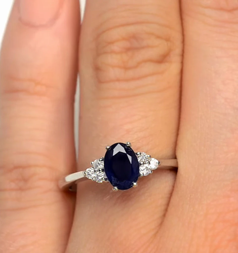 Sapphire 1.00ct And Diamond 18K White Gold Ring