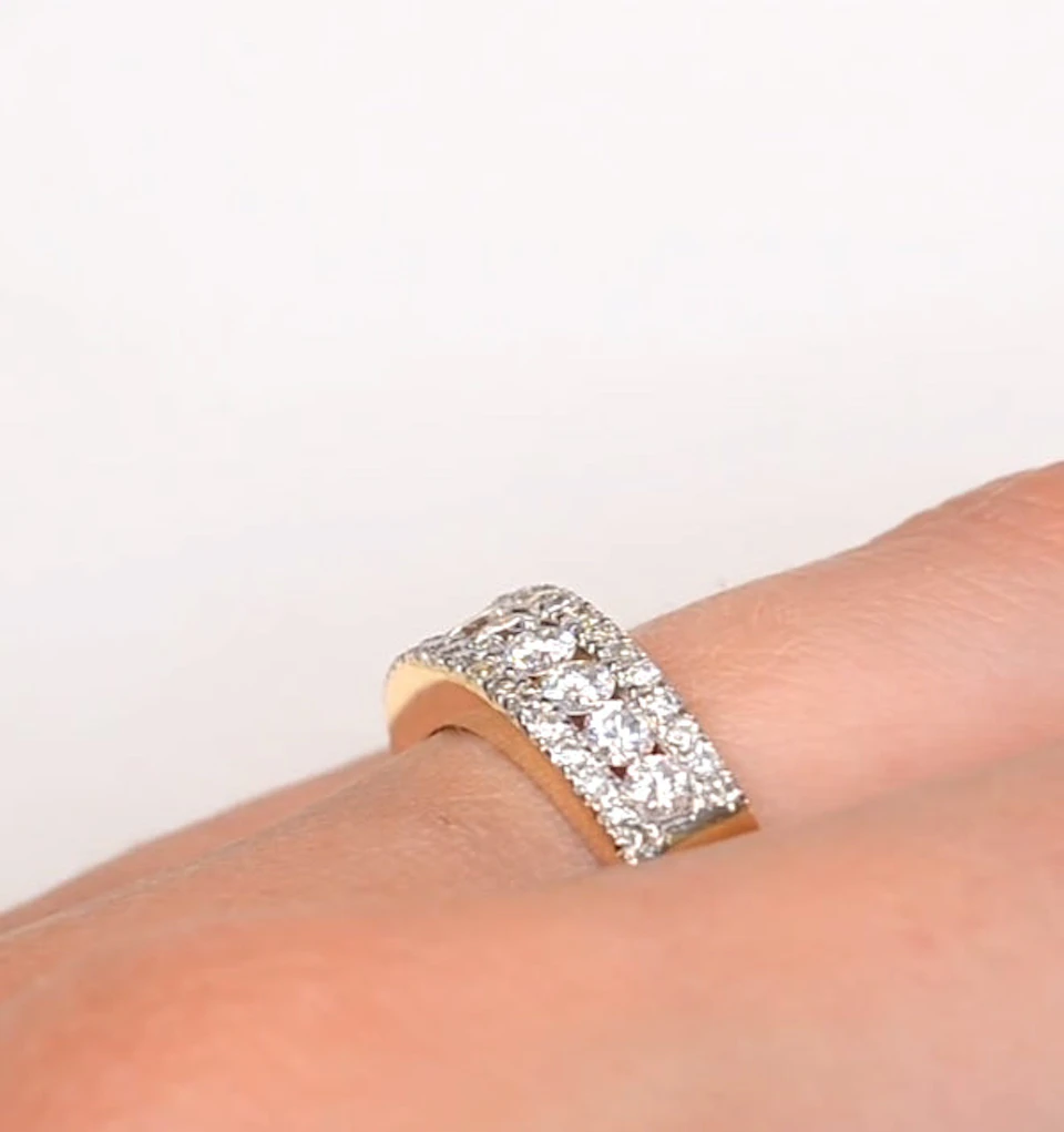 Diamond 1.00ct And 18K Gold Half Eternity Ring - N4495