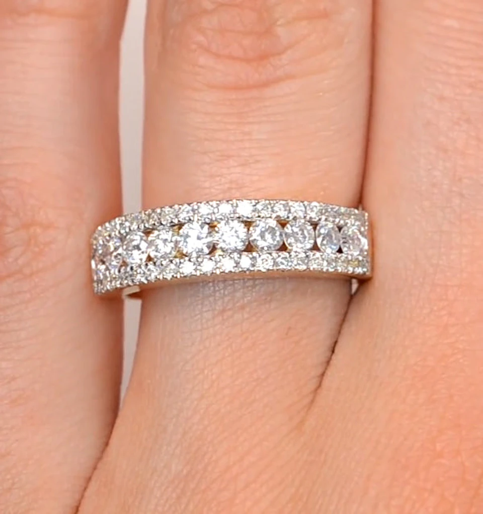 Diamond 1.00ct And 18K Gold Half Eternity Ring - N4495