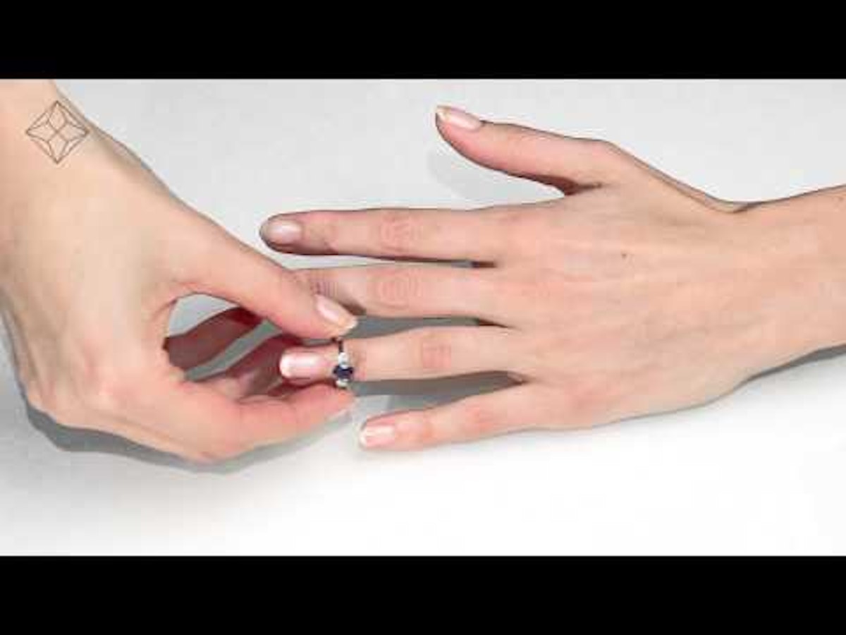 Sapphire Ring 1.00ct and Diamond 18K White Gold Ring